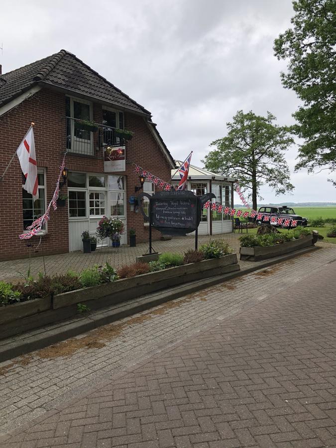 Lucy'S Inn Eesergroen Exteriör bild
